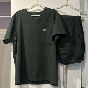 Hunter Green Limited Edition Set